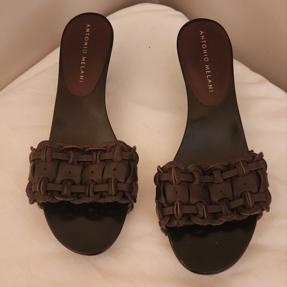 Brown leather sandles